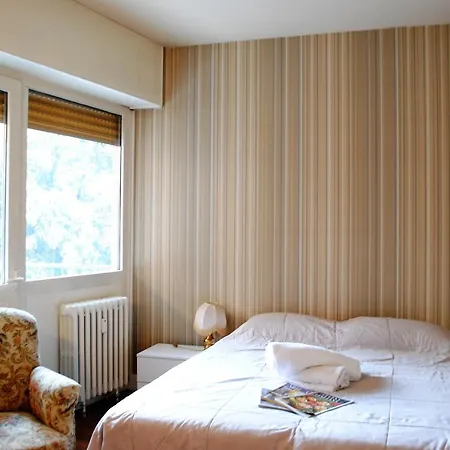 Πανσιόν Dreaming Piazza Bra 3*